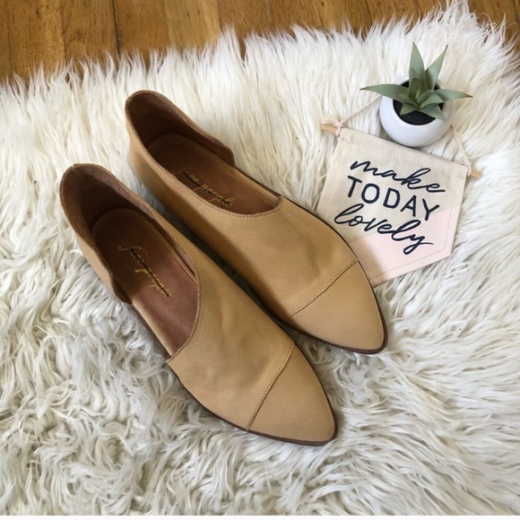 Free People Shoes - NEW Free People Royals Flats in Ecru